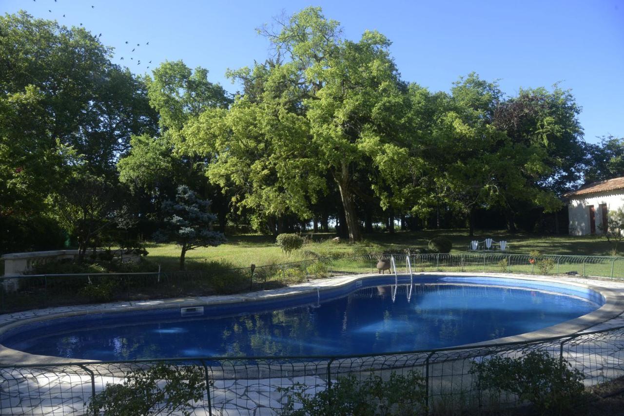Chateau Rosemont - Grande Maison Familiale Campagne Dans Le Medoc Avec Piscine Et Tennis A 15 Mn Bordeaux Labarde Buitenkant foto