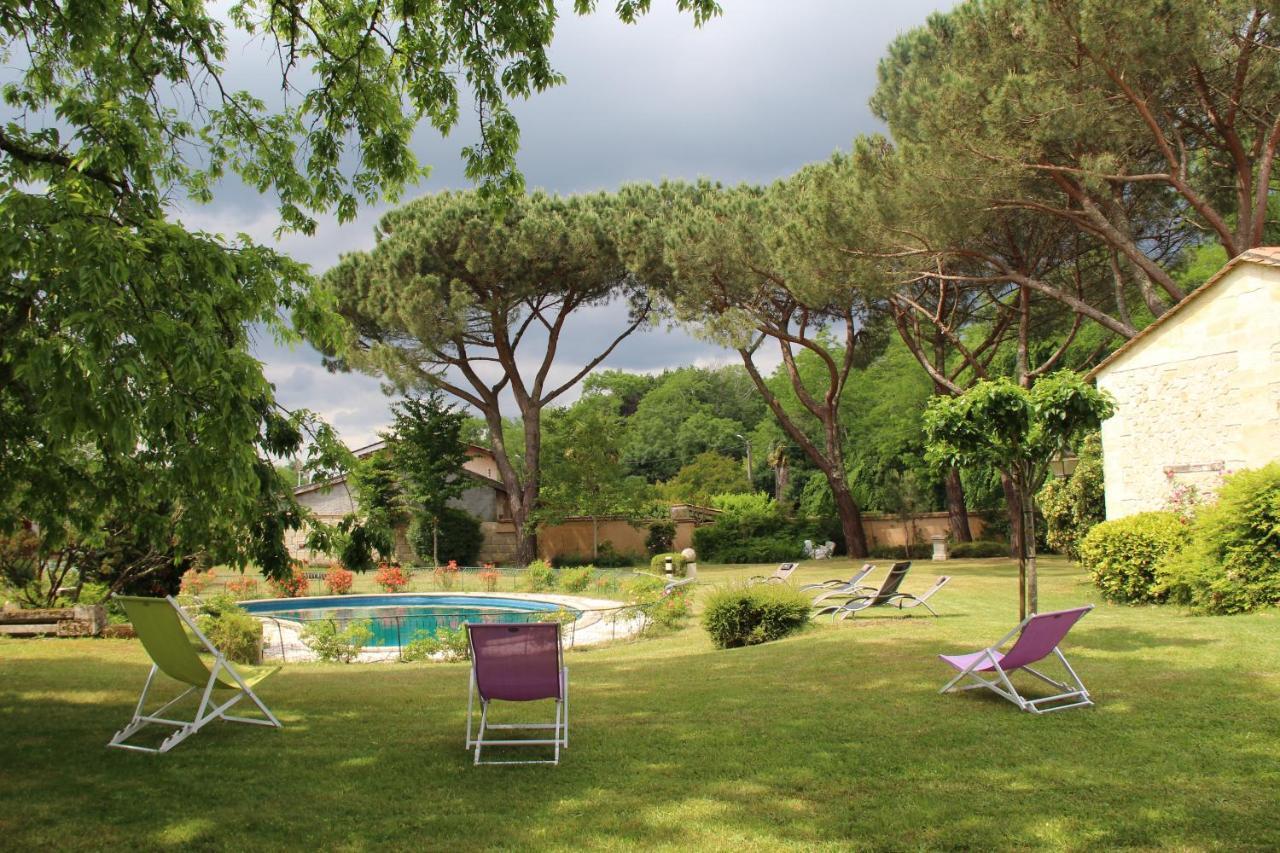 Chateau Rosemont - Grande Maison Familiale Campagne Dans Le Medoc Avec Piscine Et Tennis A 15 Mn Bordeaux Labarde Buitenkant foto