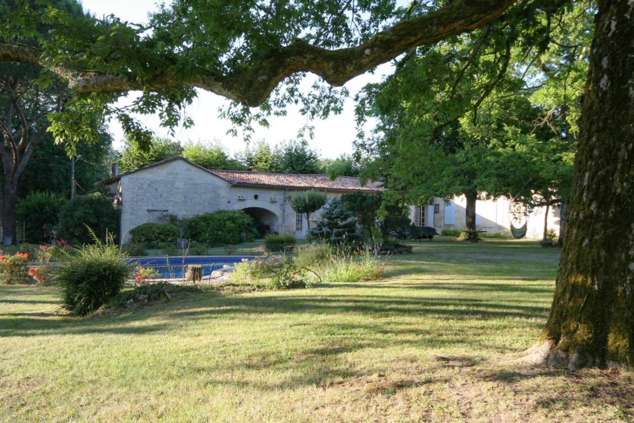 Chateau Rosemont - Grande Maison Familiale Campagne Dans Le Medoc Avec Piscine Et Tennis A 15 Mn Bordeaux Labarde Buitenkant foto