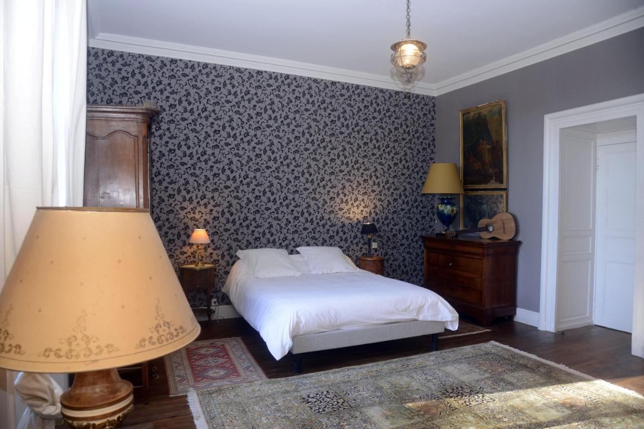 Chateau Rosemont - Grande Maison Familiale Campagne Dans Le Medoc Avec Piscine Et Tennis A 15 Mn Bordeaux Labarde Buitenkant foto
